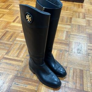 Tory Burch Ashlynn Riding Boot Almond Toe Black Gold Emblem Womens